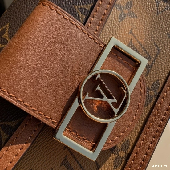 WIS LOUIS VUITTON V DAUPHINE CHAIN WALLET 1011